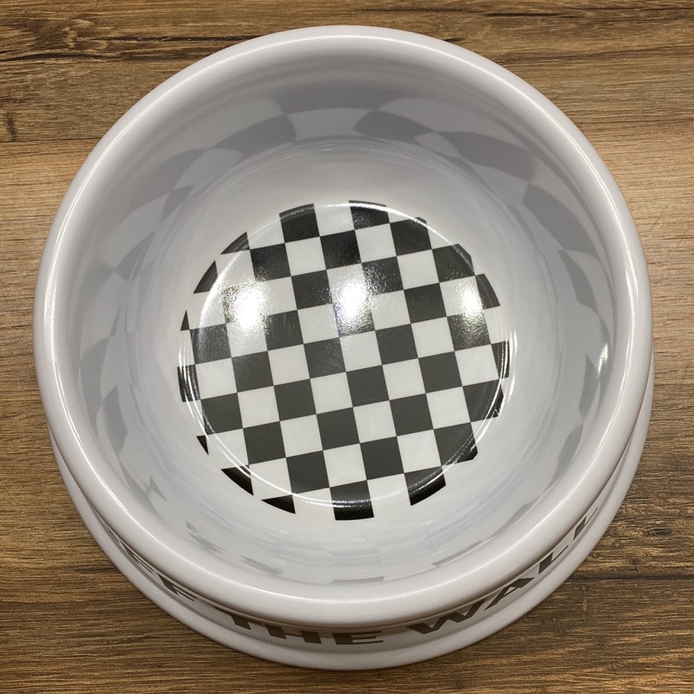 VANS PET BOWL BRAND ๐ฅ NEW - Picture 2 of 4